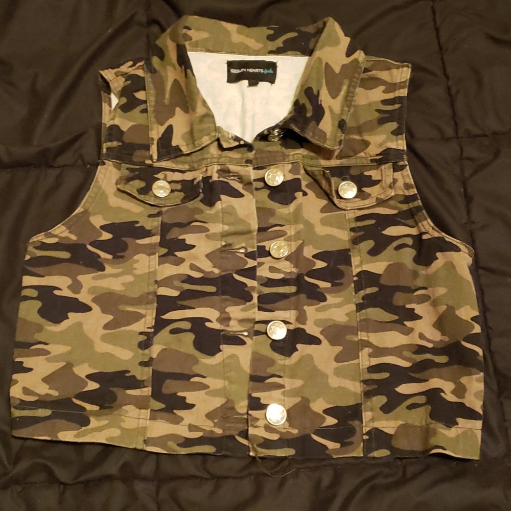 Girls vest